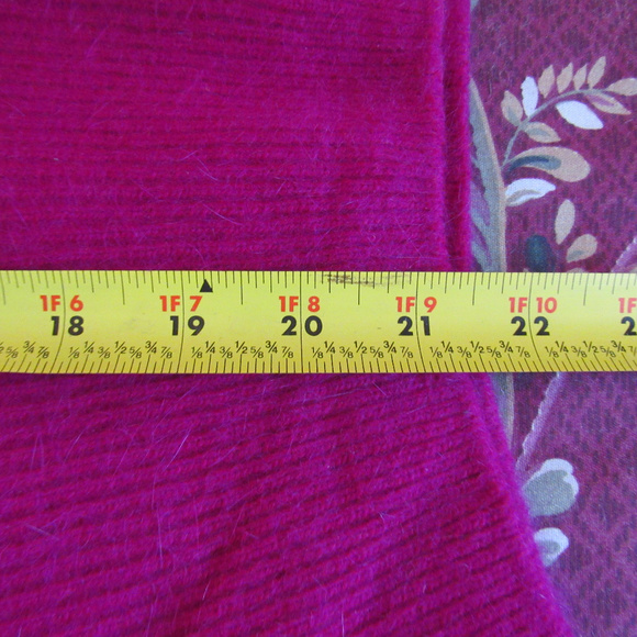 SWEATER PURPLE  SIZE 110 (M) - Picture 7 of 7